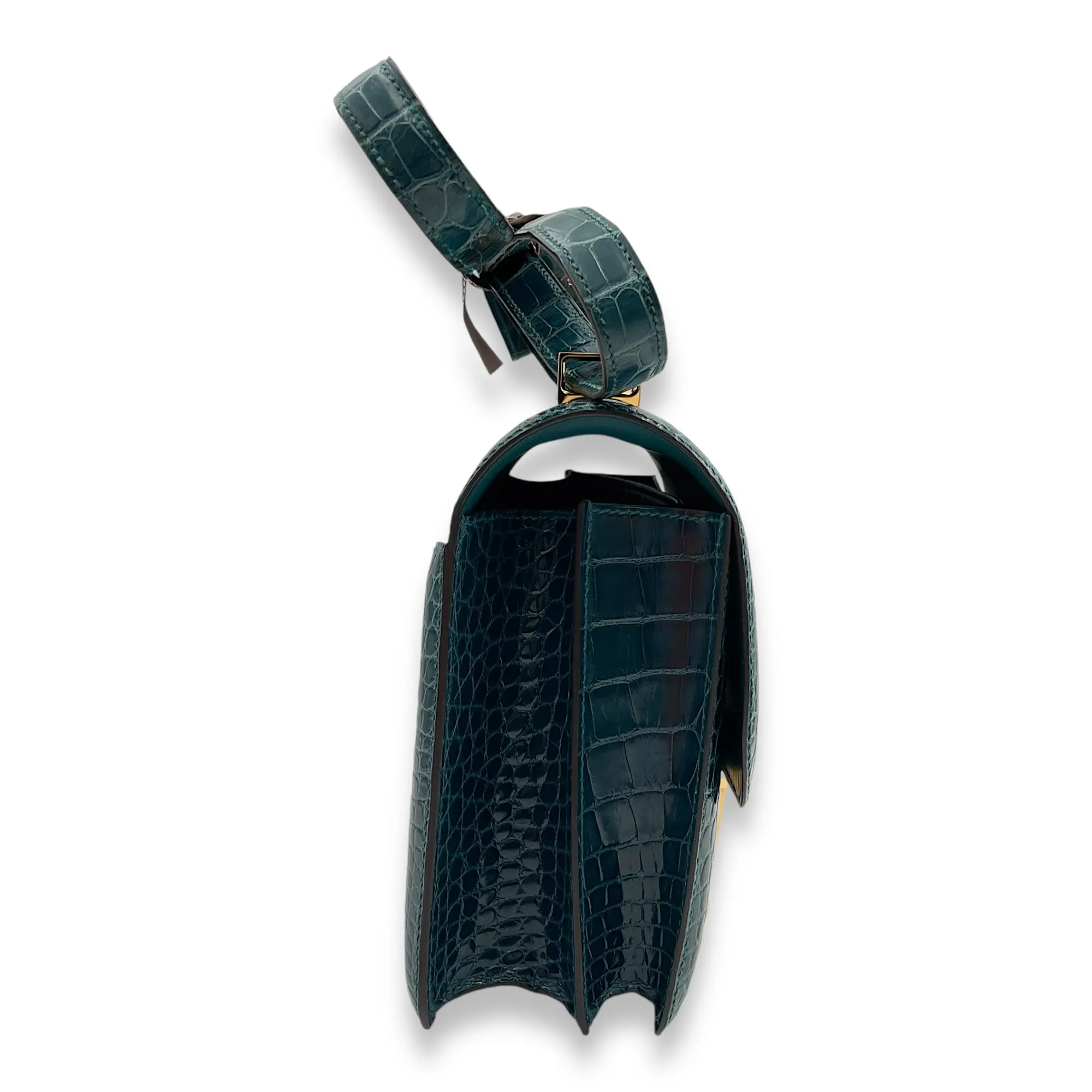 Constance 24 Colvert in Shiny Alligator, Gold hardware