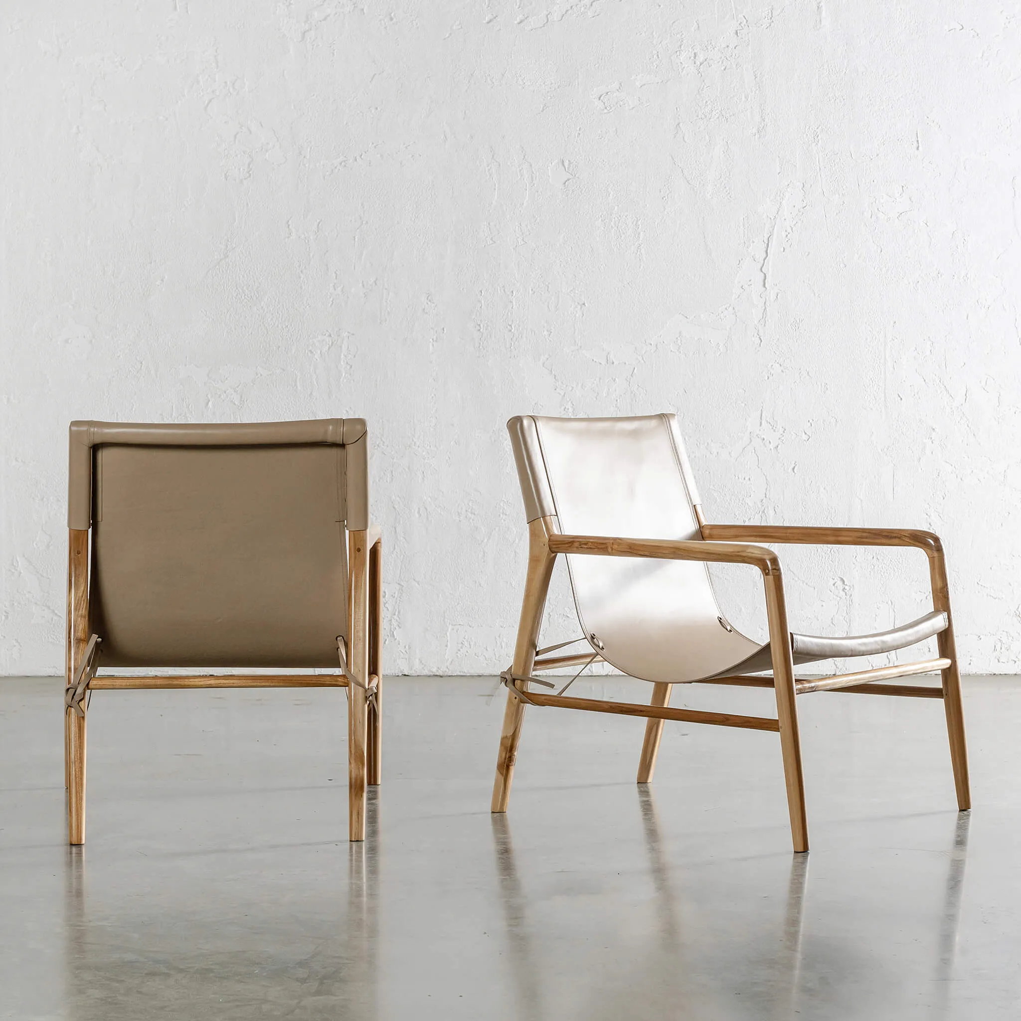 MALAND SLING LEATHER ARMCHAIR  |  LIGHT TAUPE LEATHER