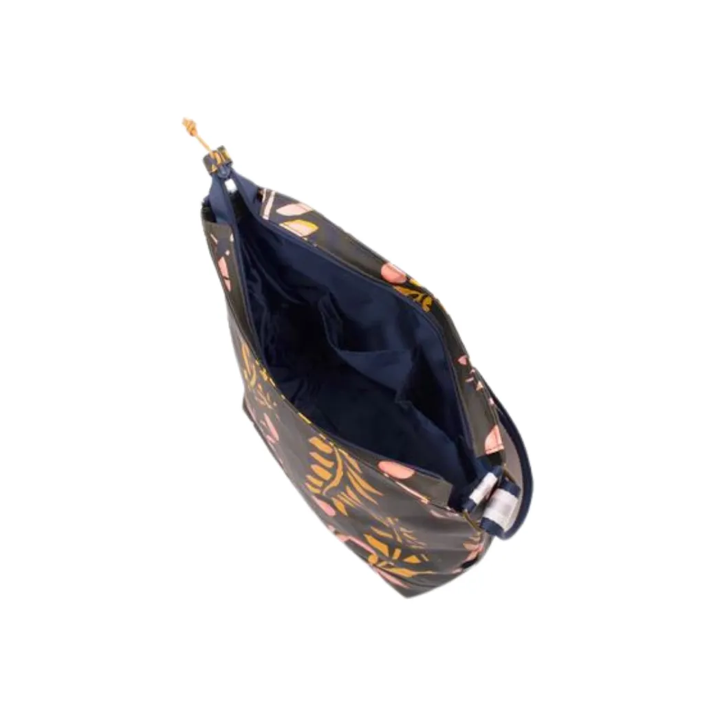 Winter Trailing Hobo Bag